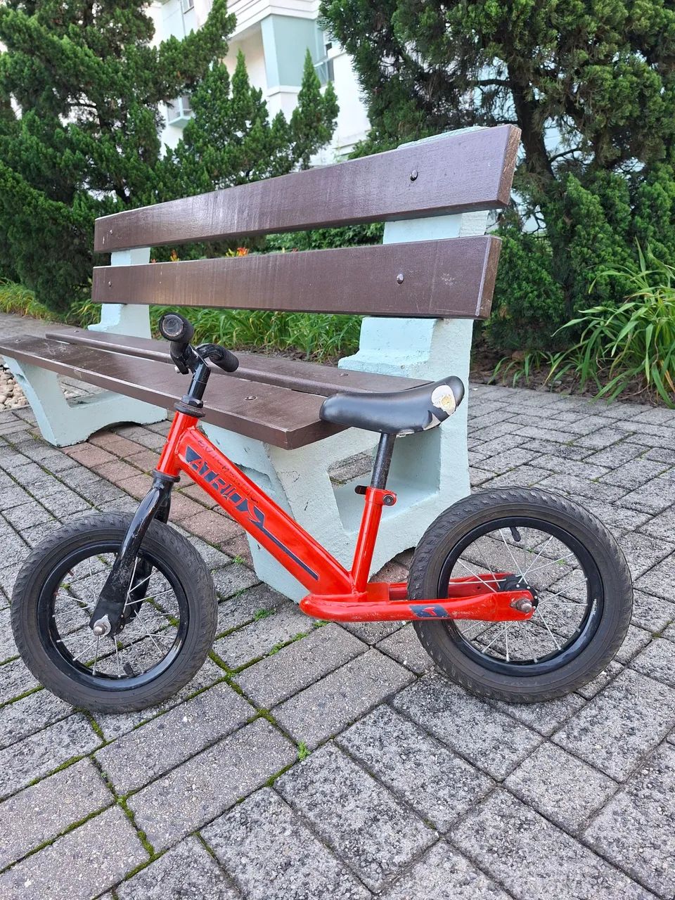 Vendo bicicleta de equilibrio