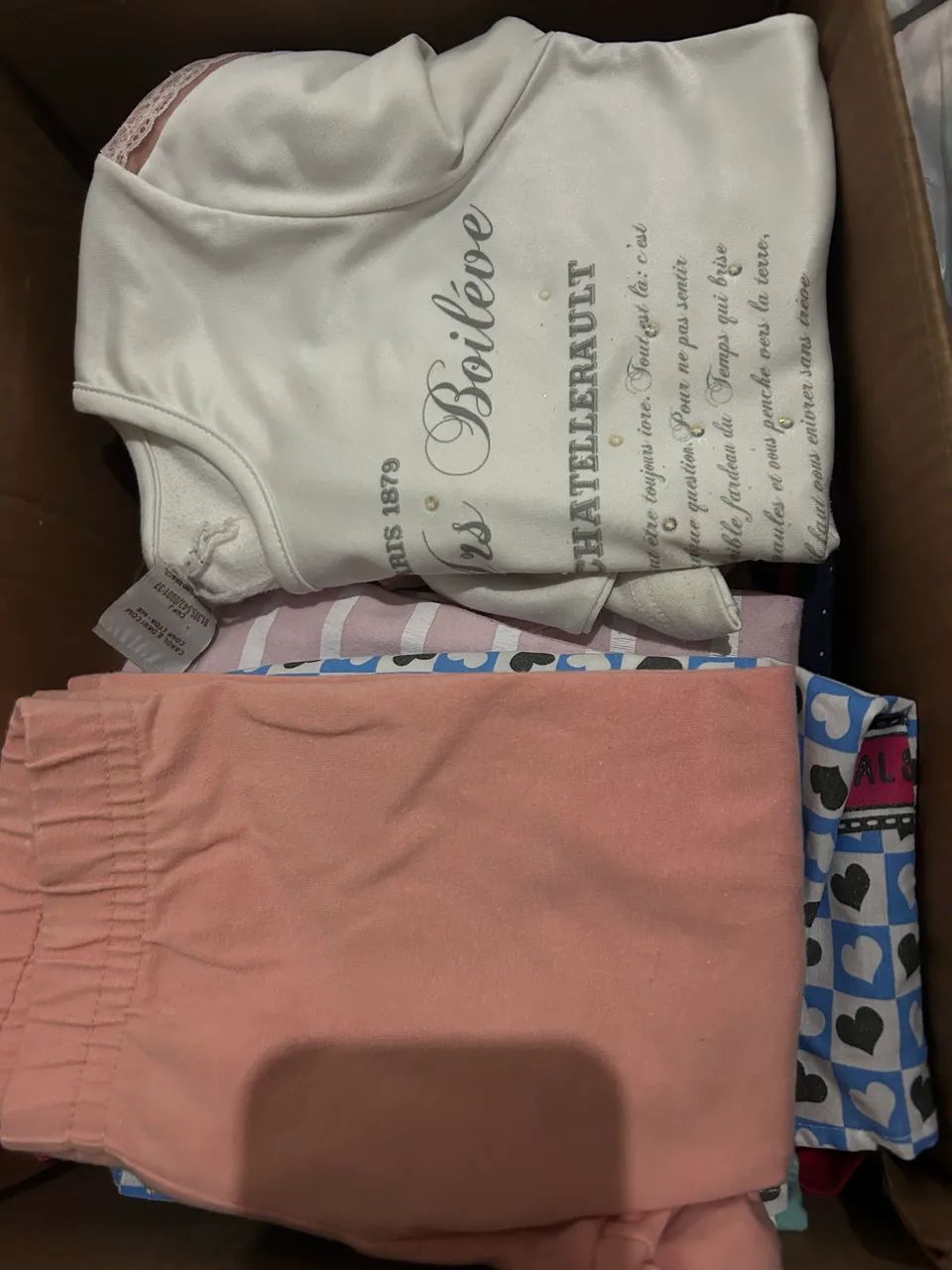 Lote de menina TAM8 e 10 roupas 