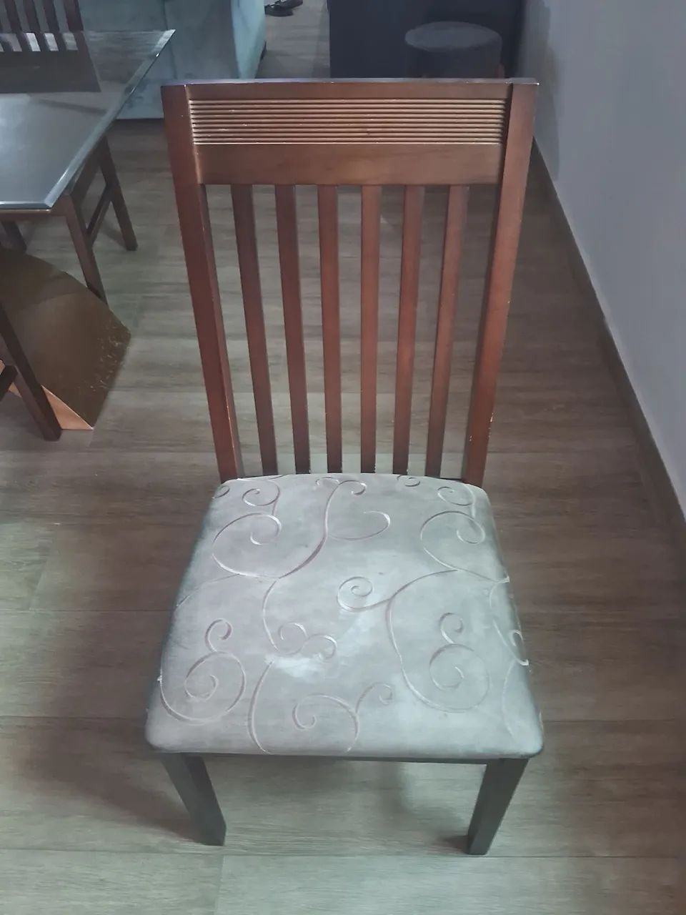 Vendo Mesa com 6 cadeiras - Foto 2