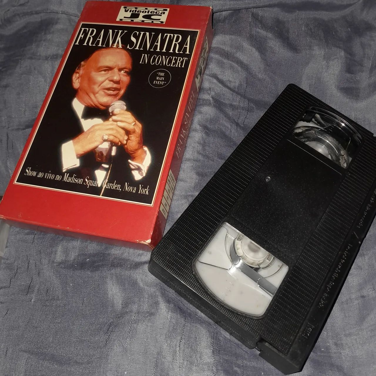 Kit 3 dvds e fita vhs Frank sinatra - Foto 3