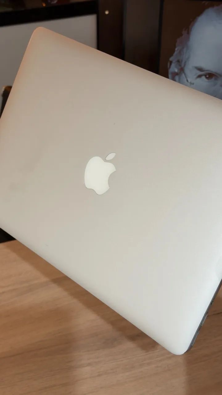 MacBook Air 2015 | 4GB Ram | Intel Core i5 | 256GB SSD - Loja