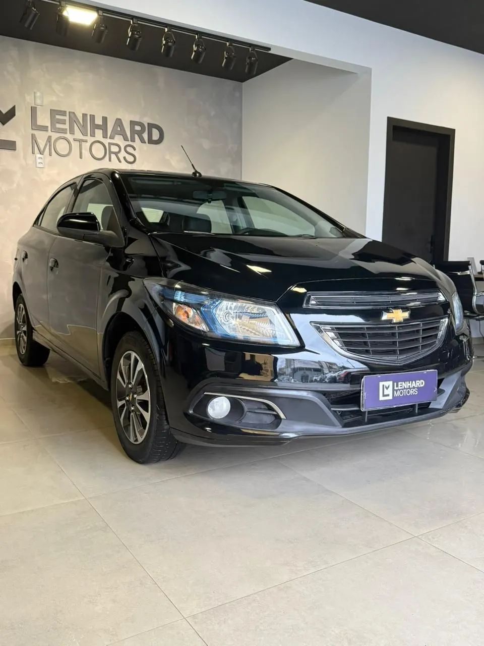 Chevrolet Onix Hatch LTZ 1.4 8V Flex Aut. 4P 2016 - Foto 4