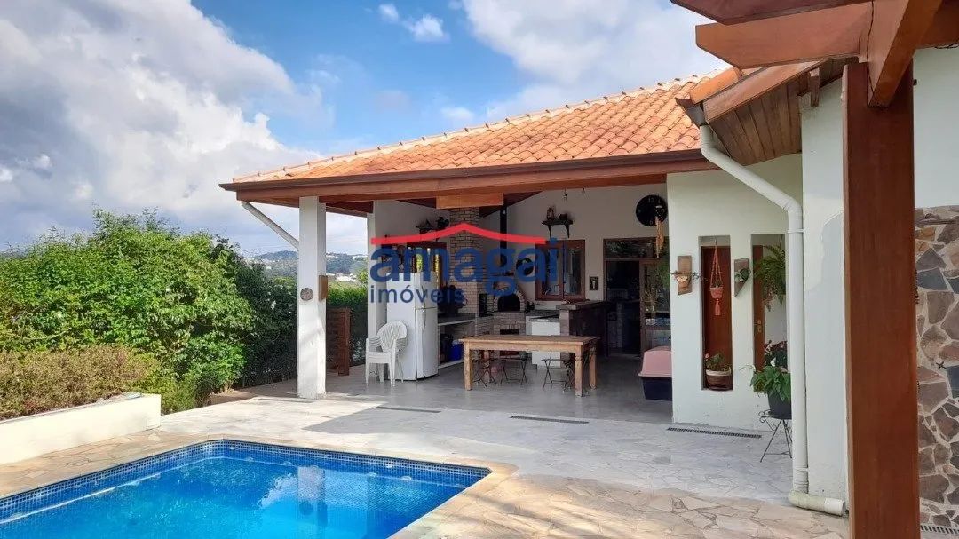 Linda Casa em Condomínio em Igaratá - Foto 2