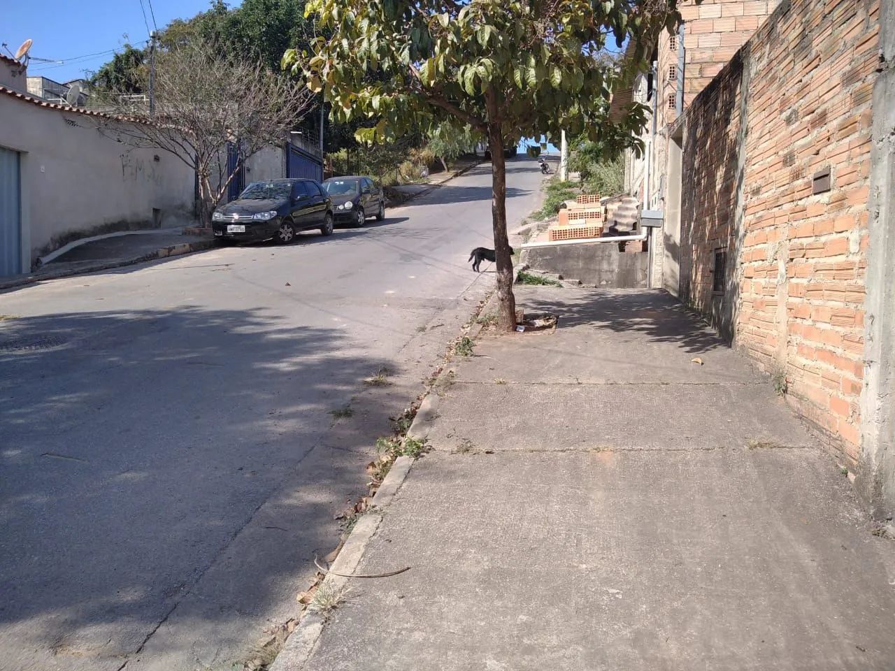 Lote com casa sem acabamento  - Foto 5