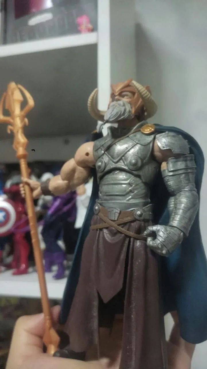 Action Figure Odin BAF Marvel Legends 