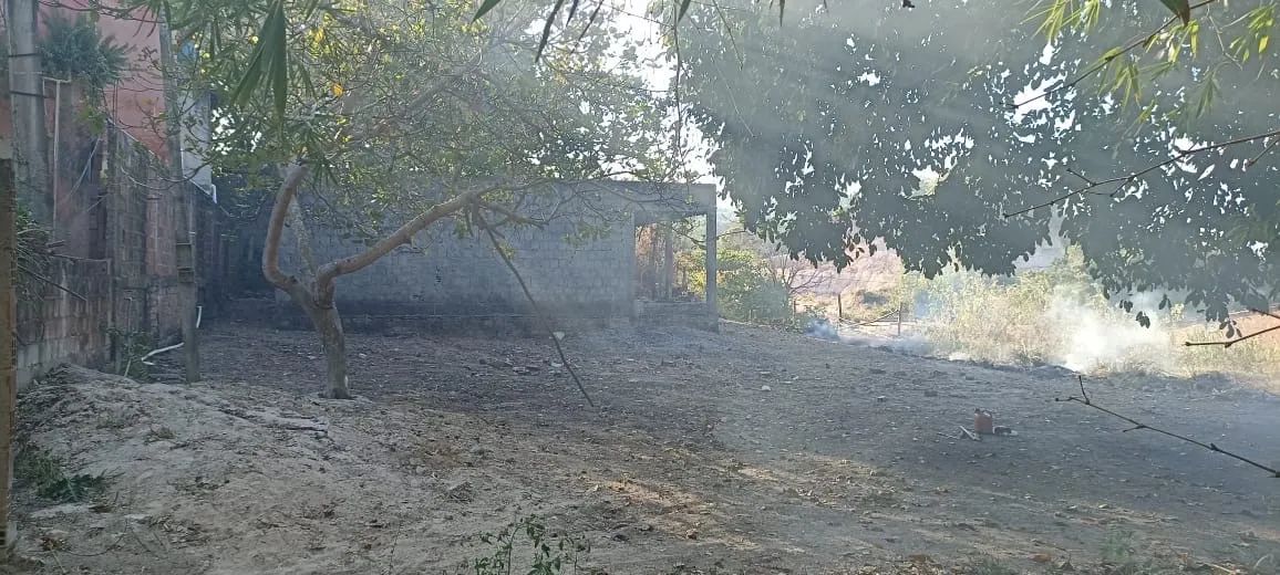 Terreno com base da casa costruidon - Foto 2