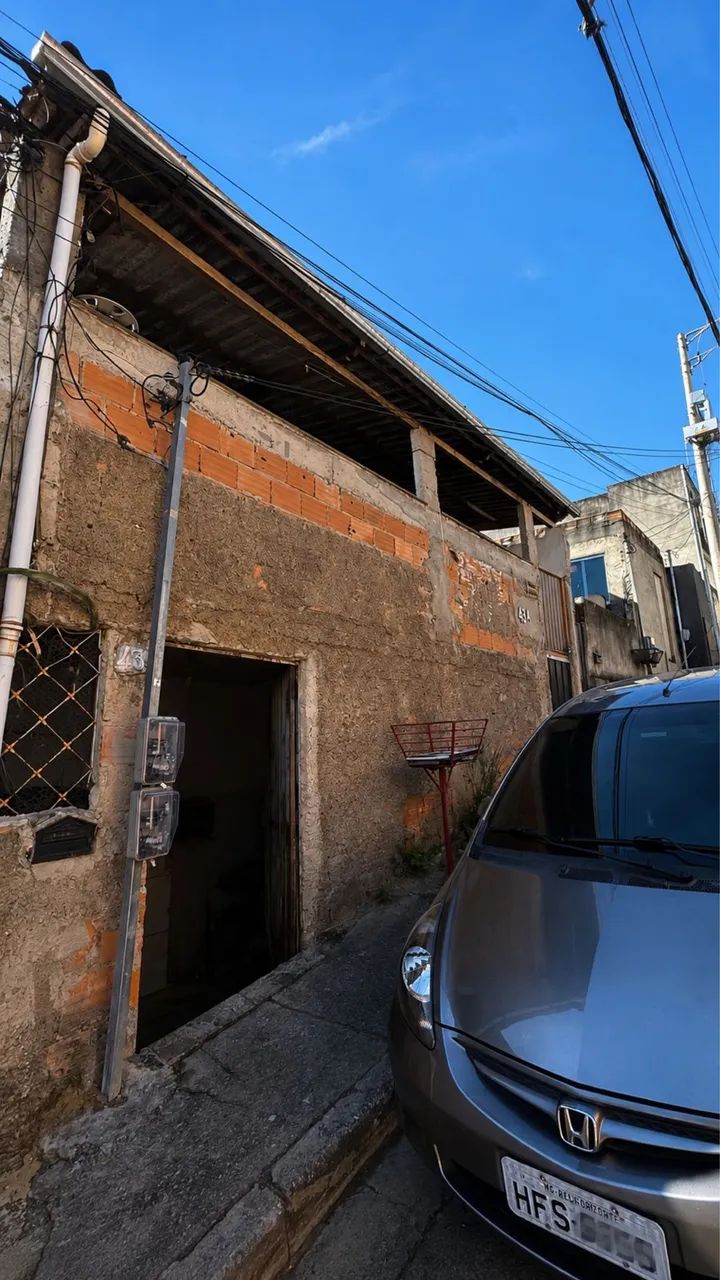 Vendo casa com dois pavimentos e entradas independentes. - Foto 4