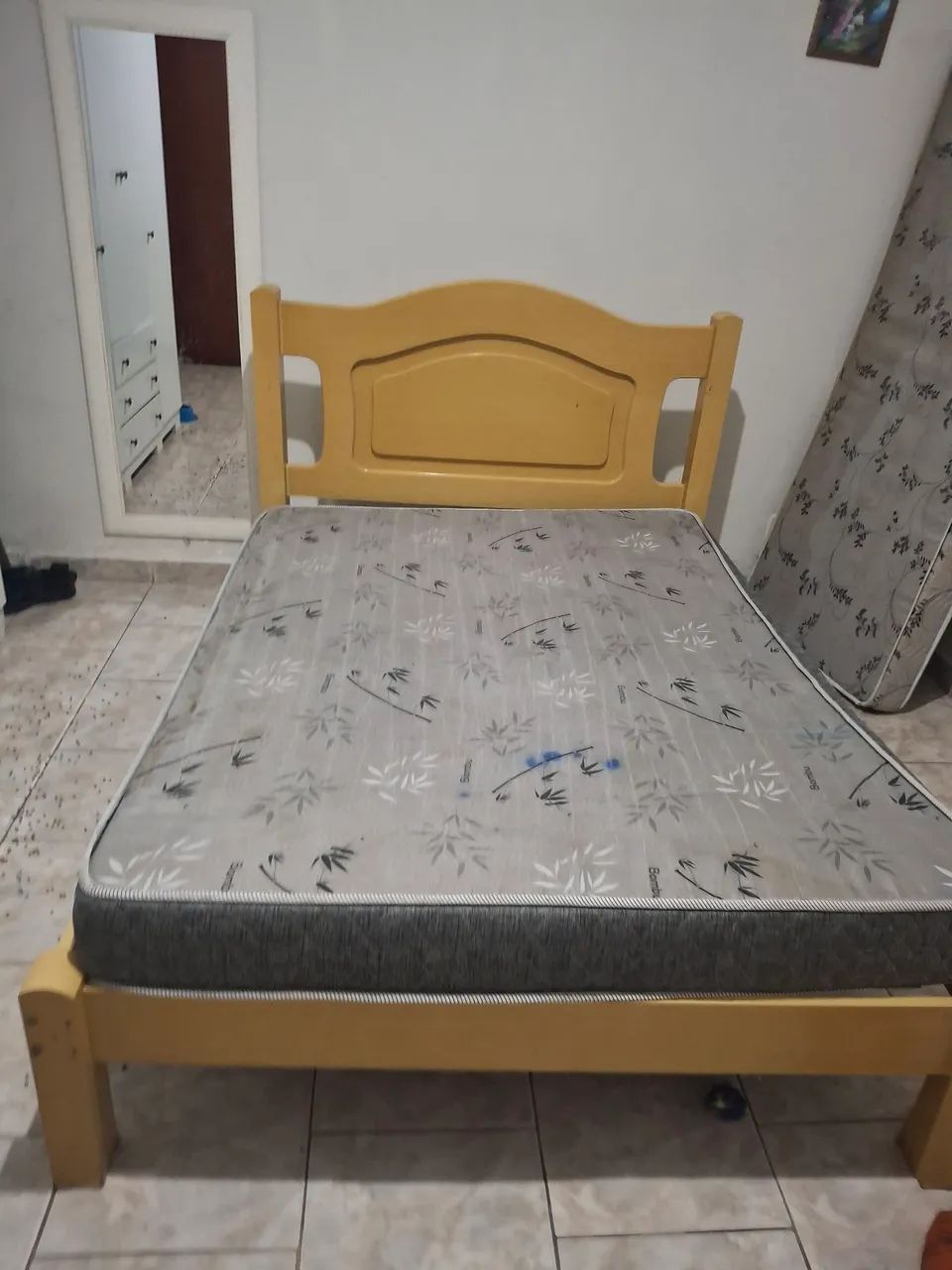 Cama e colchão por 90 - Foto 2