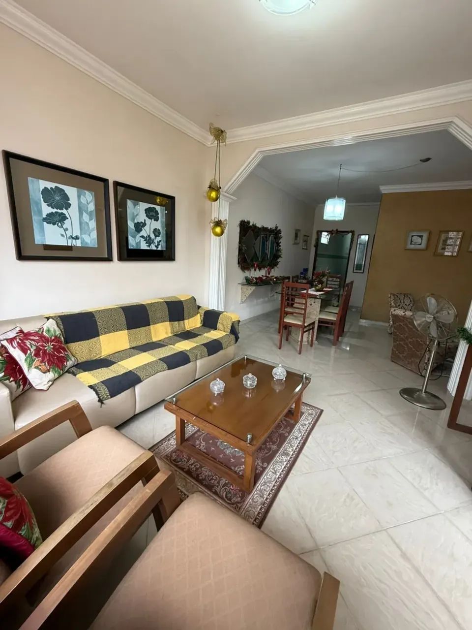 RESIDENCIA DUPLEX - 05 QTOS - PRAÇA 14 - 700.000