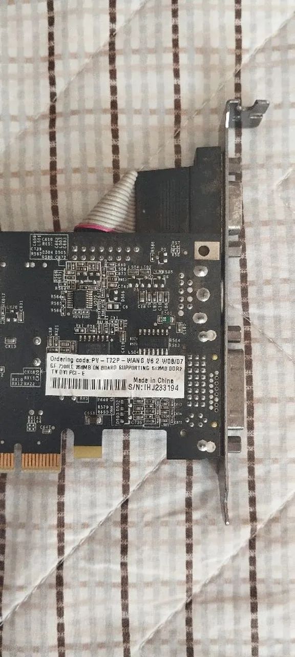 Placa video geforce 7300LE 256 mb - Foto 3