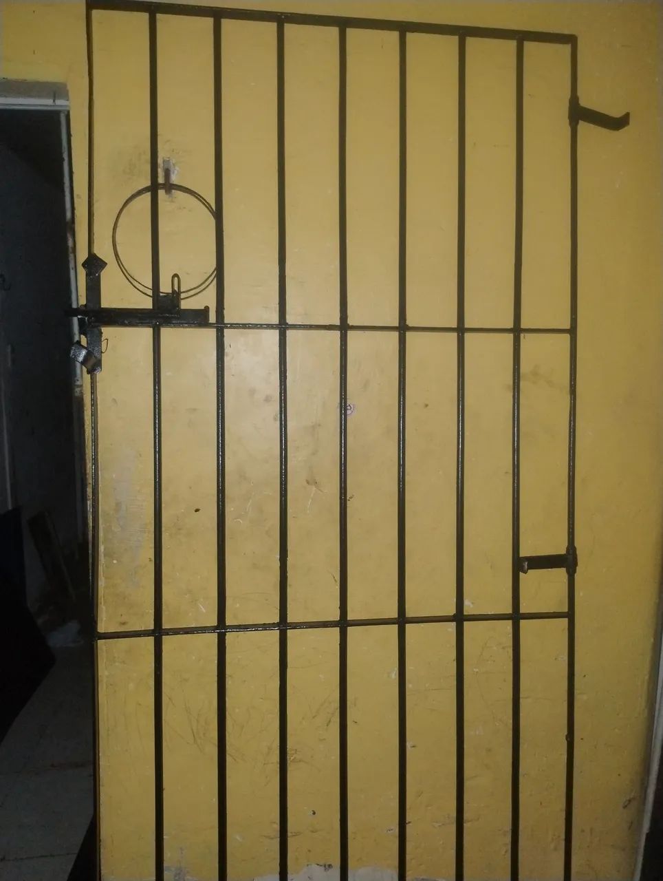 Grade em vergalhão pra porta padrão 