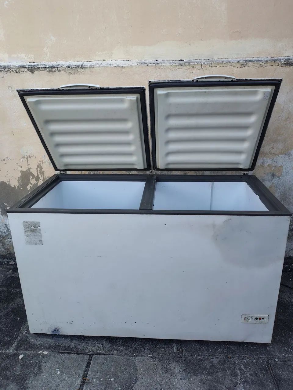 Freezer Consul 550 litros funcionando perfeitamente 