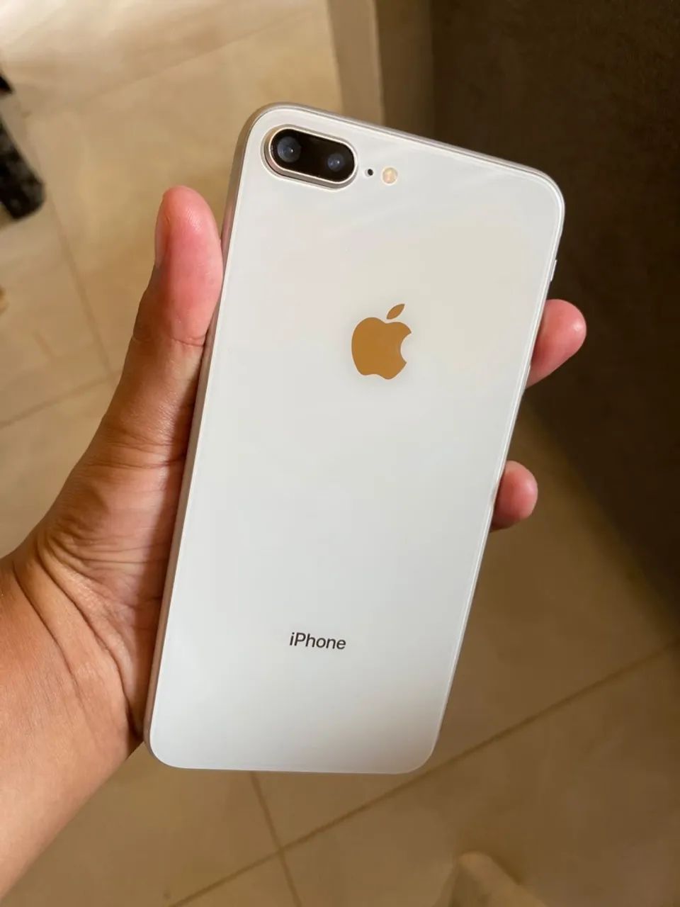 iPhone8plus ホワイト iPhone 8 Plus - Celulares e Smartphones - Conjunto Habitar Brasil