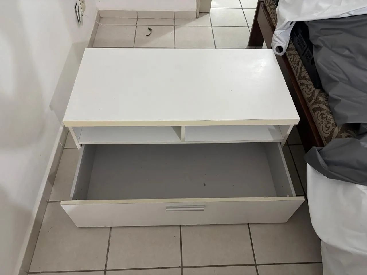 Rack para TV Branco com Gaveta e Nichos - Foto 2
