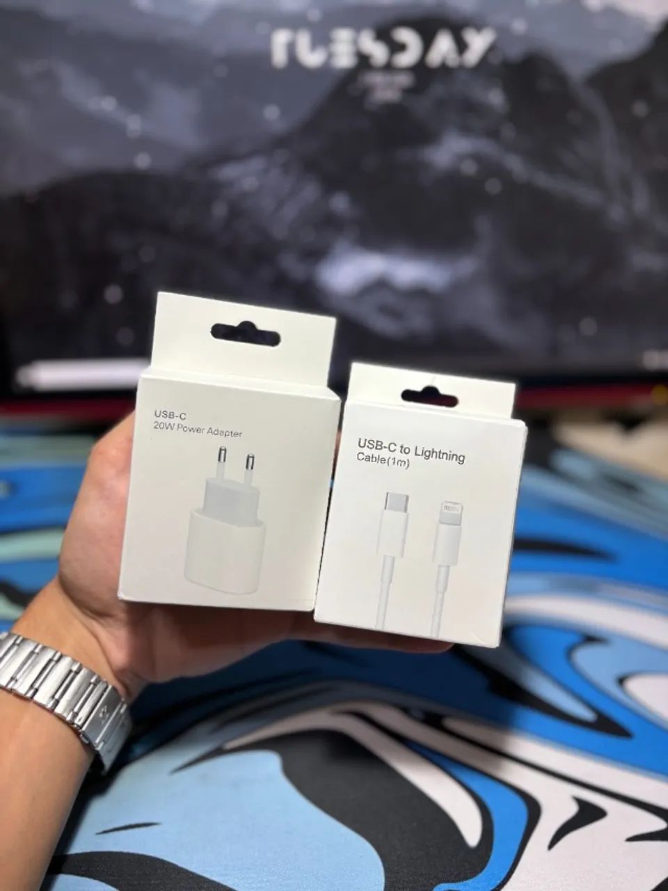 Kit Carregador + Cabo USB-C ou USB-C Lightning - Foto 3