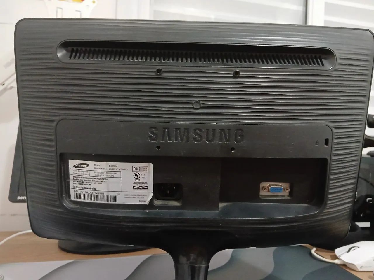 Monitor Samsung B1630n 15.6 Polegadas Preto - Foto 2