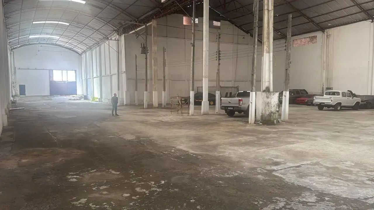 ALUGA | GALPÃO COM 1.500 M²  LOCALIZAÇÃO ESTRATÉGICA - Foto 3