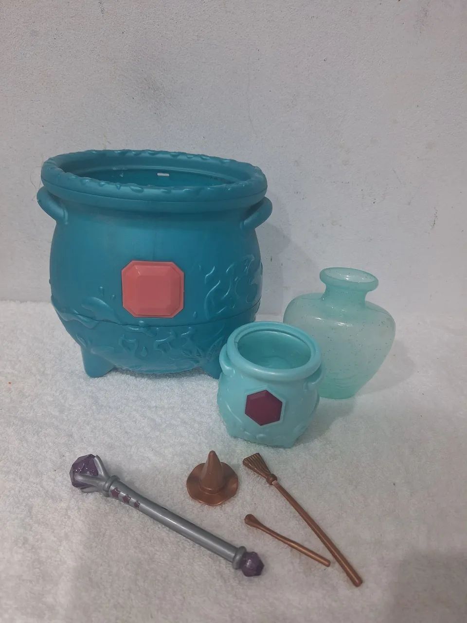 Combo caldeirão de brinquedo Magic Mixies - Foto 2