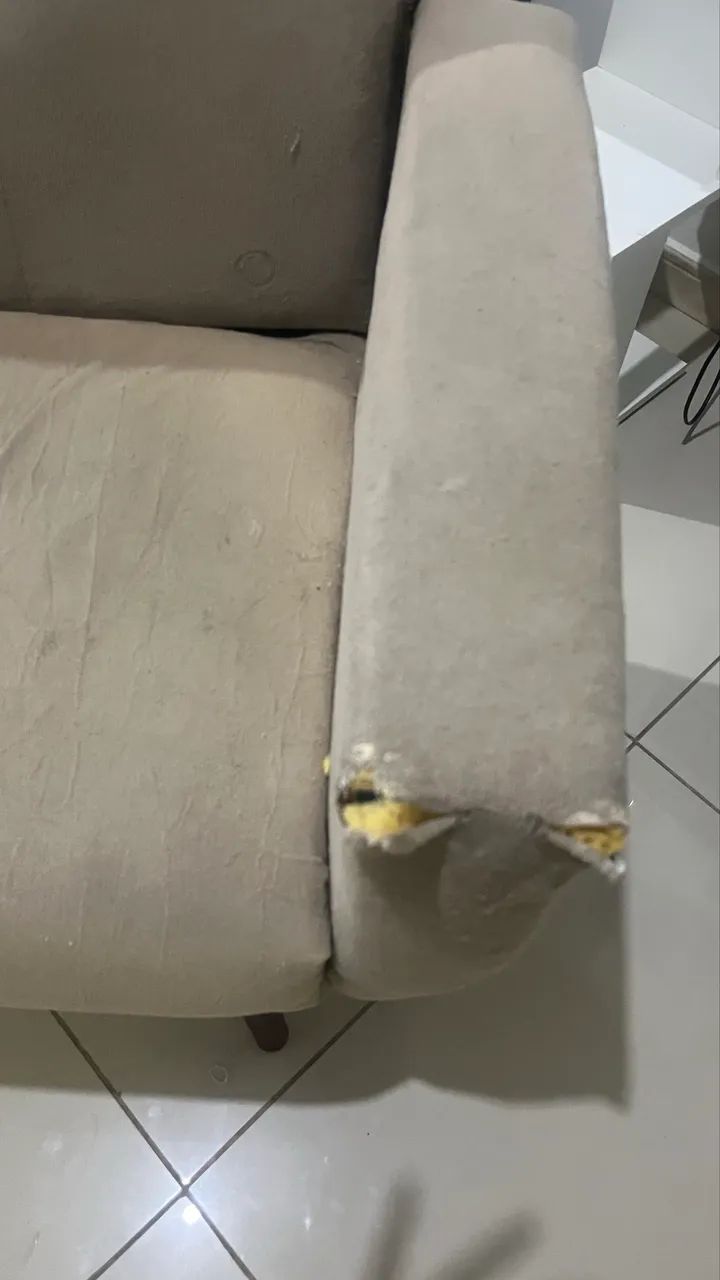 Poltrona e puff 65570193459203122