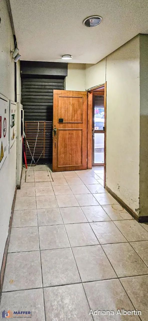 Prédio comercial com 239m² - Foto 2
