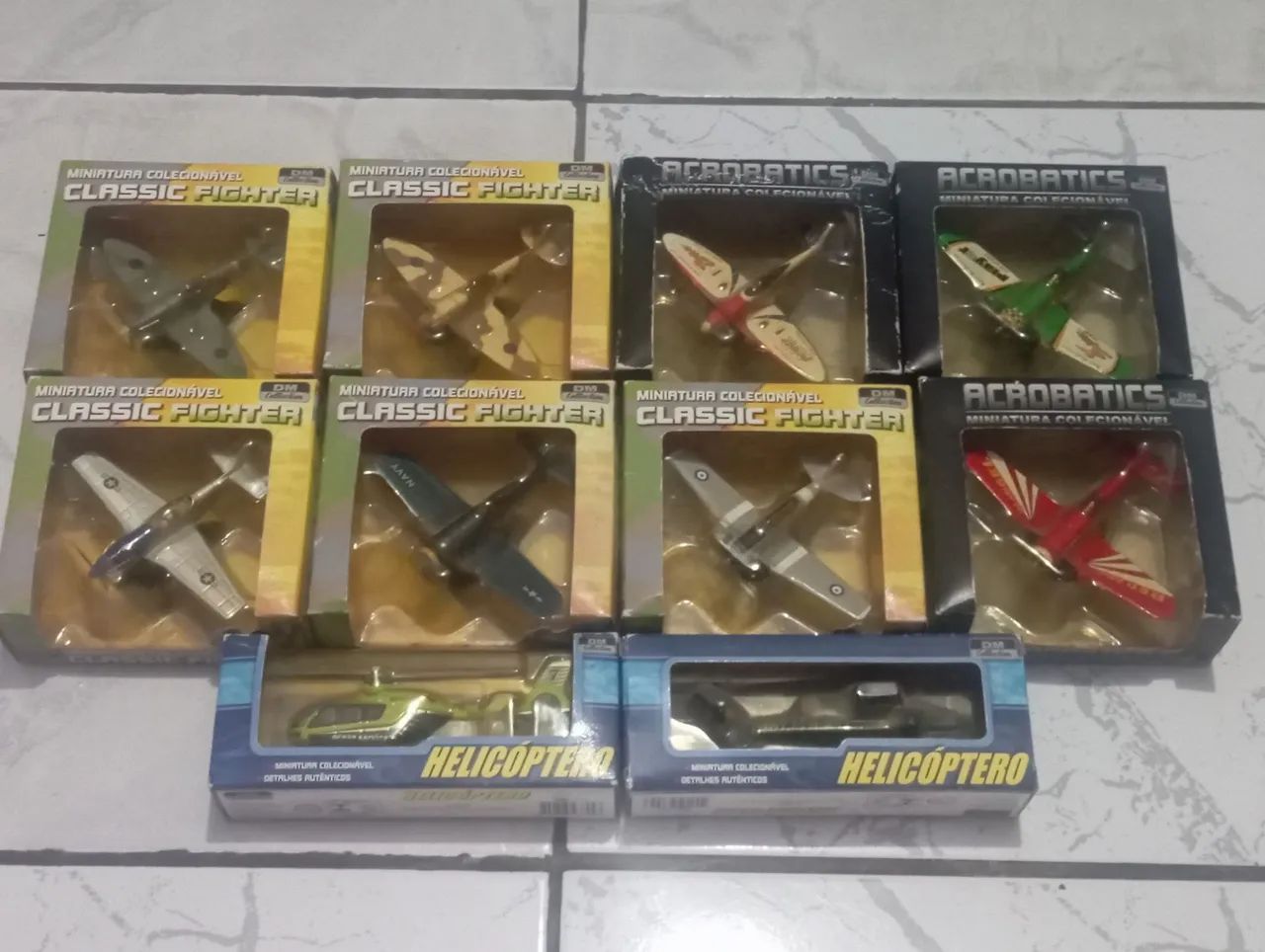 Coleção de Miniaturas Aviões e Helicópteros - Foto 2