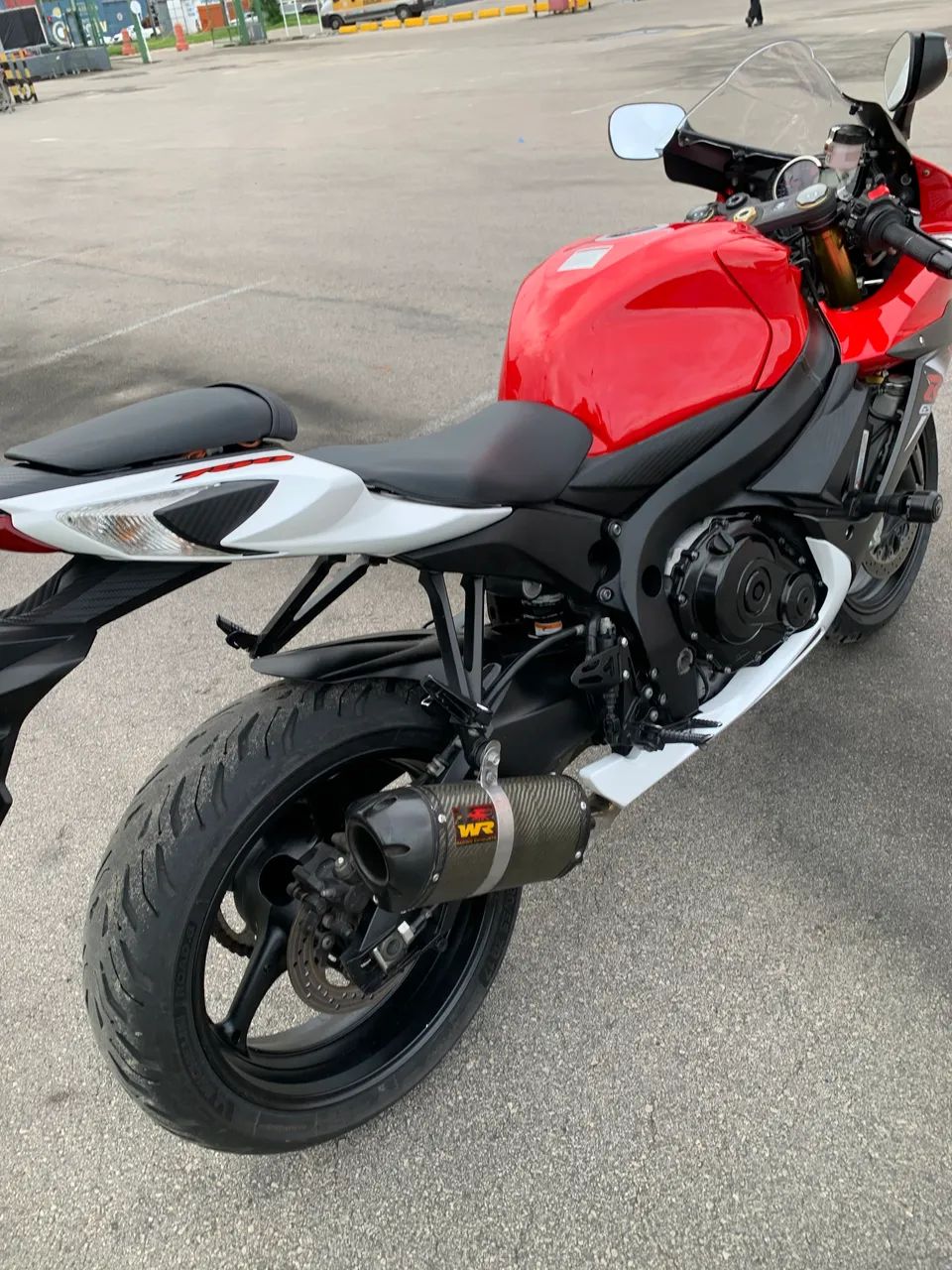  Suzuki Srad 750 2016 - Foto 4
