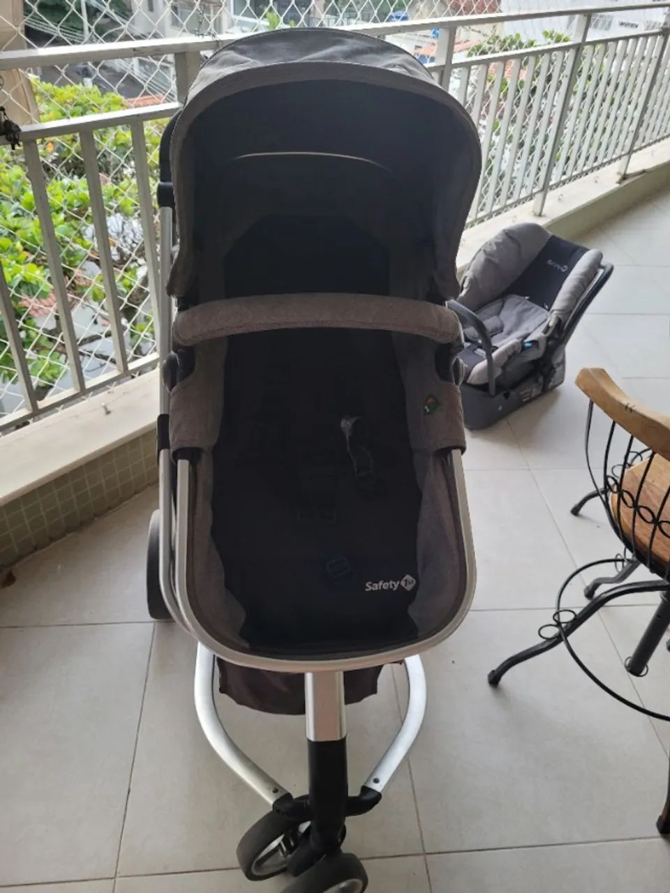 Carrinho de bebe e bebê conforto Safety 1st