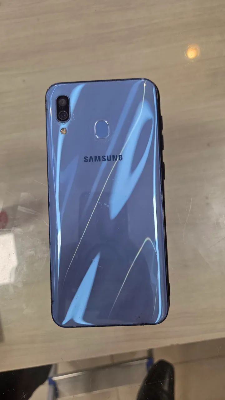 Vendo celular Samsung A30 - Foto 3