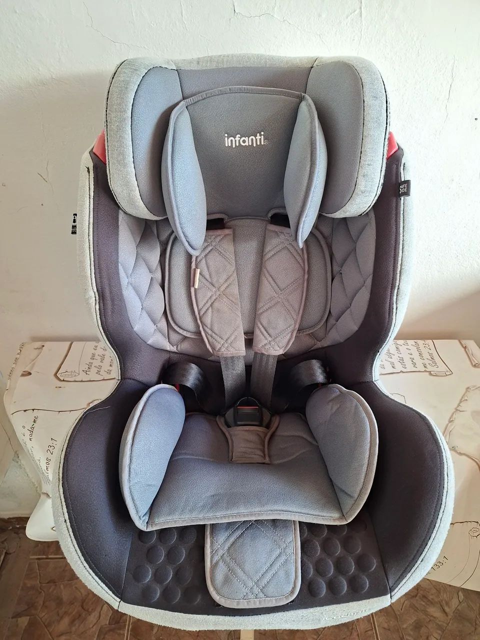 Cadeirinha 9 a 36kg INFANTI Cockpit