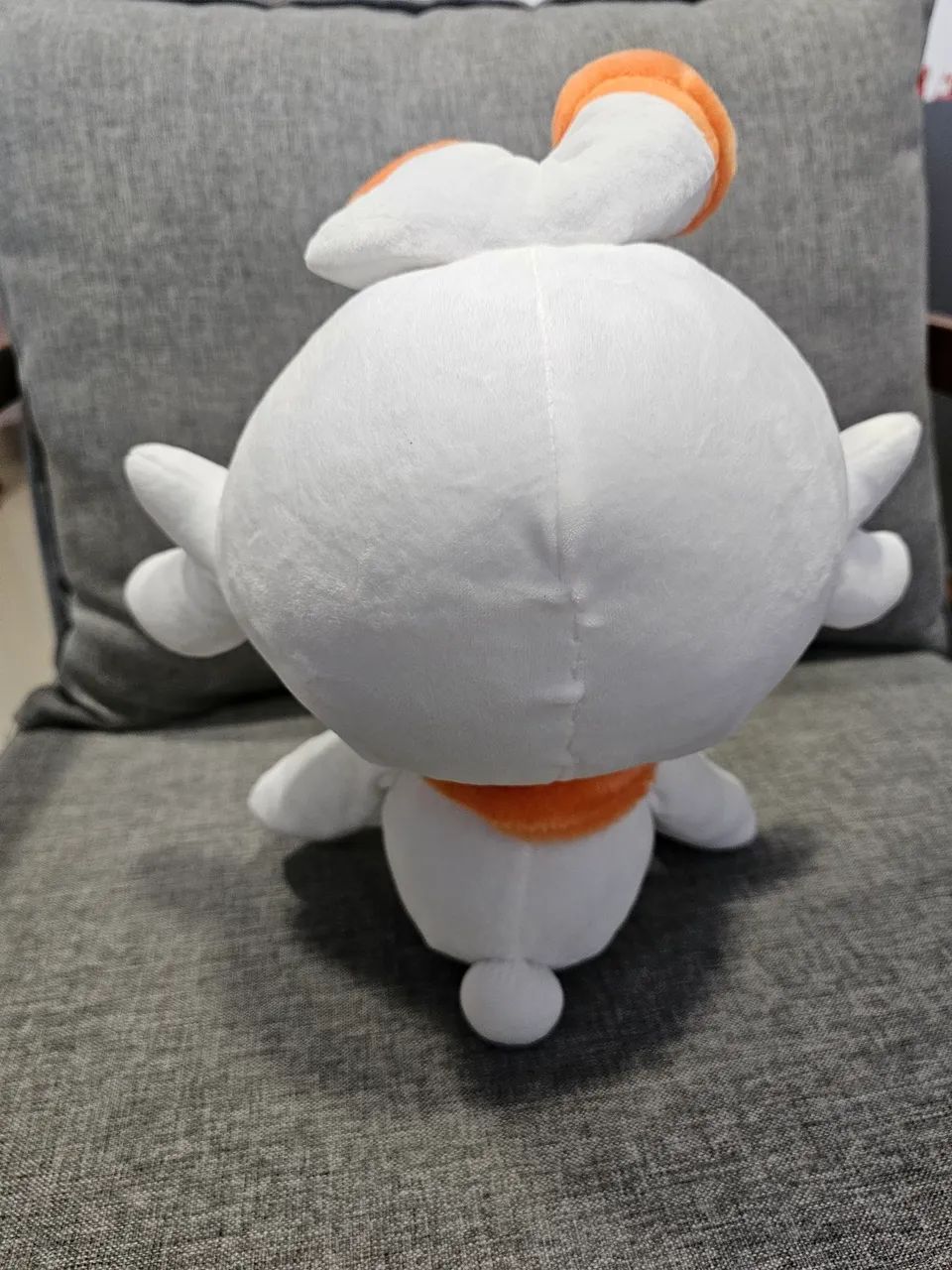 Pelúcia Pokémon Scorbunny Nova 33cm - Foto 2