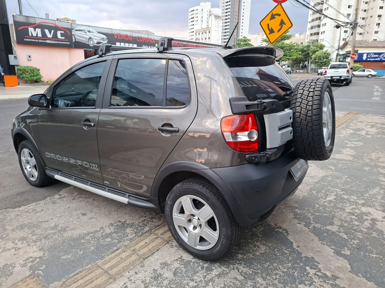 Volkswagen Crossfox CROSSFOX 1.6 Mi Total Flex 8V 5p 2010