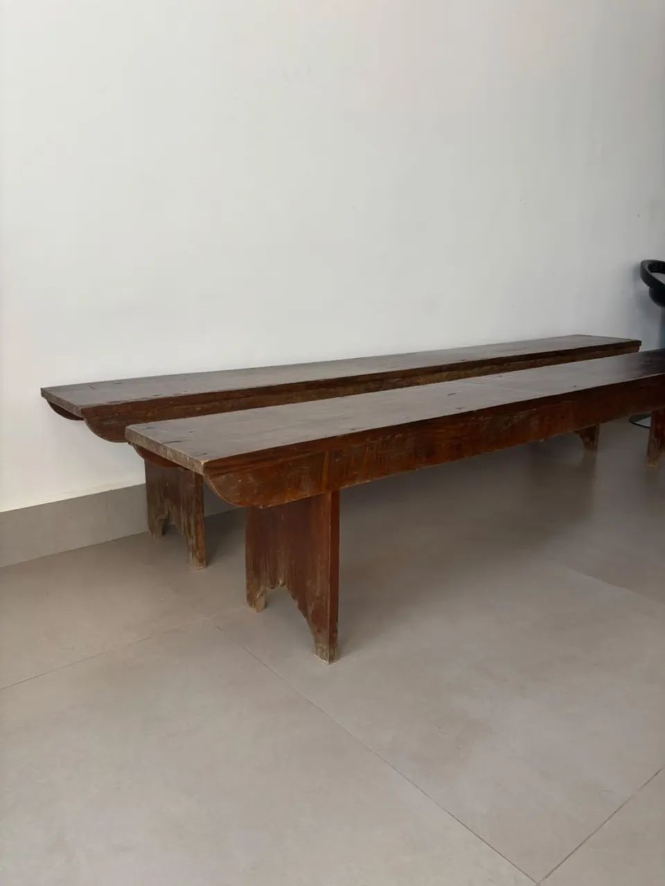 Mesa de madeira maciça - Foto 2