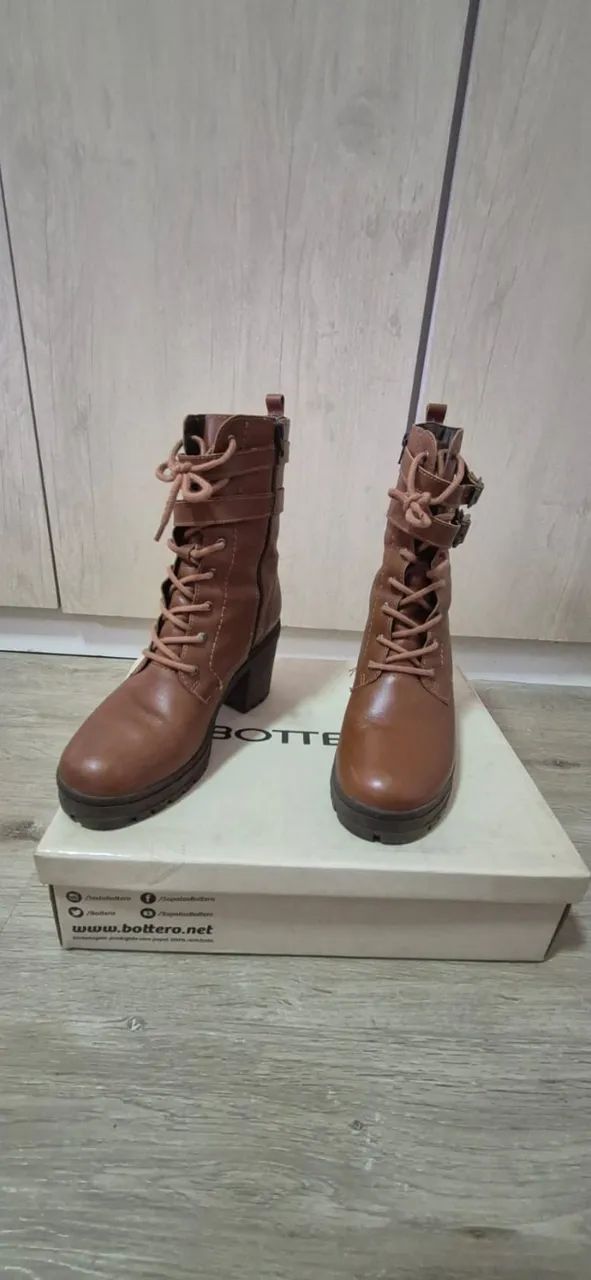 Bota de couro