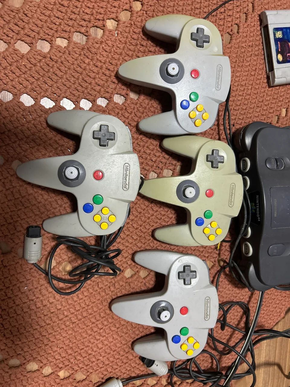 Nintendo 64 com 4 controle e 2 fitas  - Foto 2