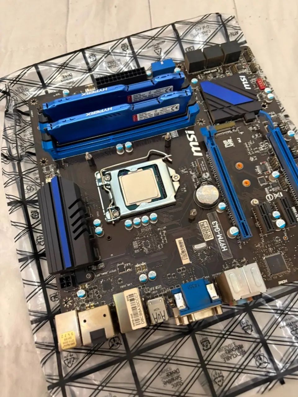 PROCESSADOR I7 4790 - 3.60HZ + 2X 8GB MEMÓRIA RAM DDR3 - HYPERX +