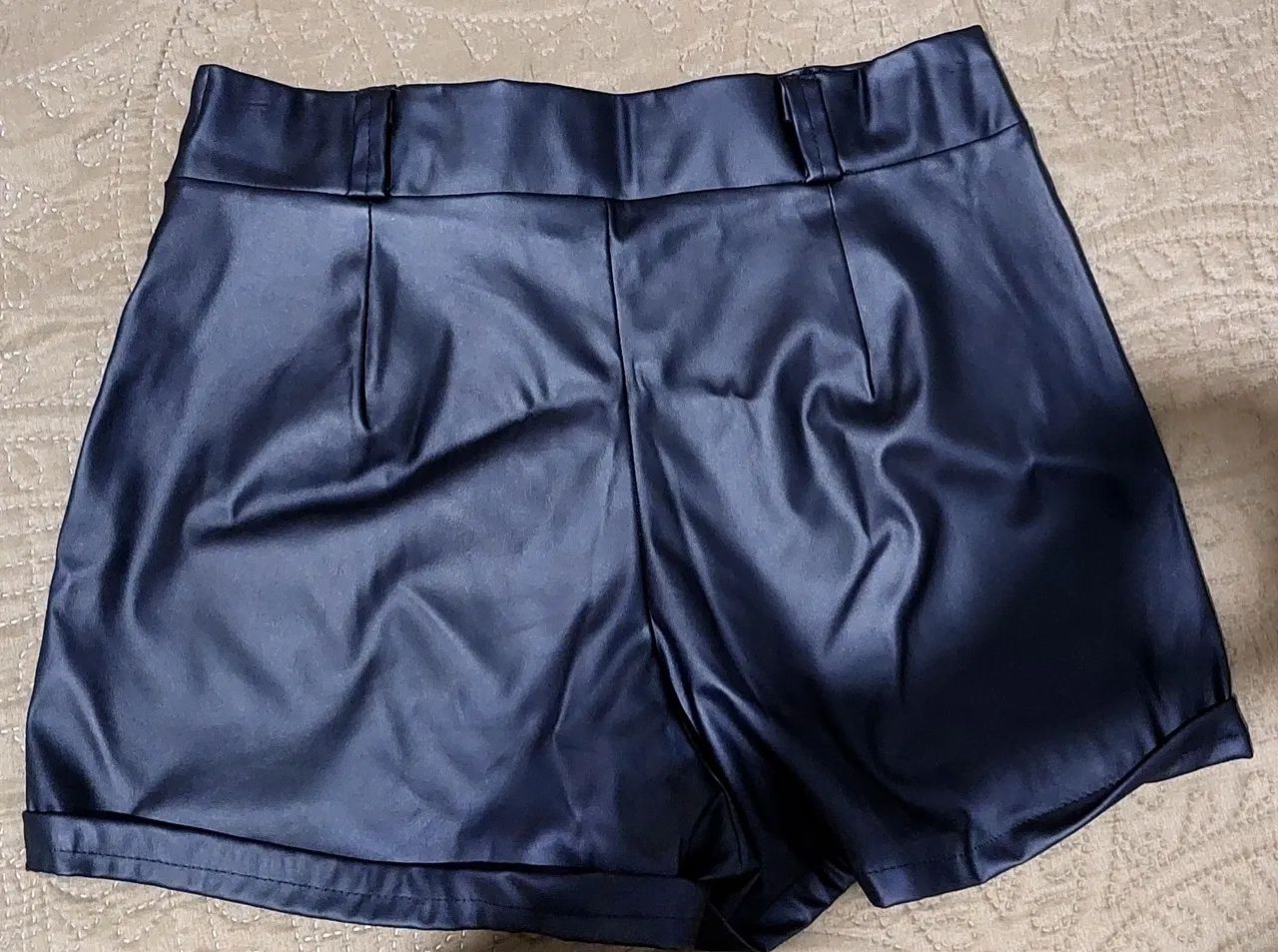 Short couro fake - Foto 3