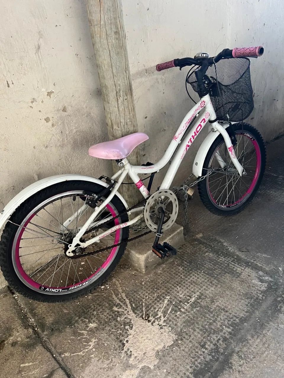 Bicicleta infantil menina