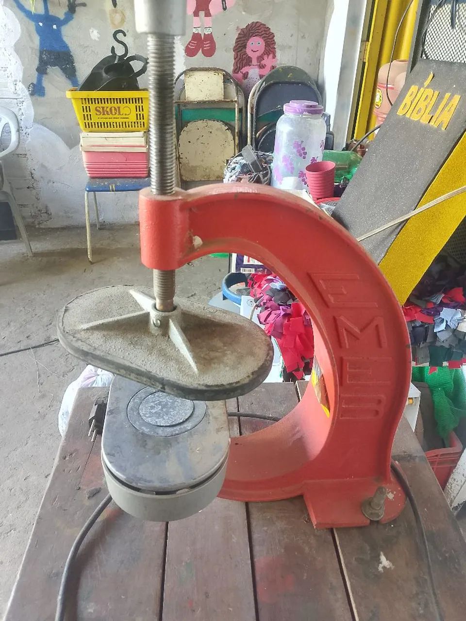 Estou vendendo essa vulcanizadora Emeb - Foto 2