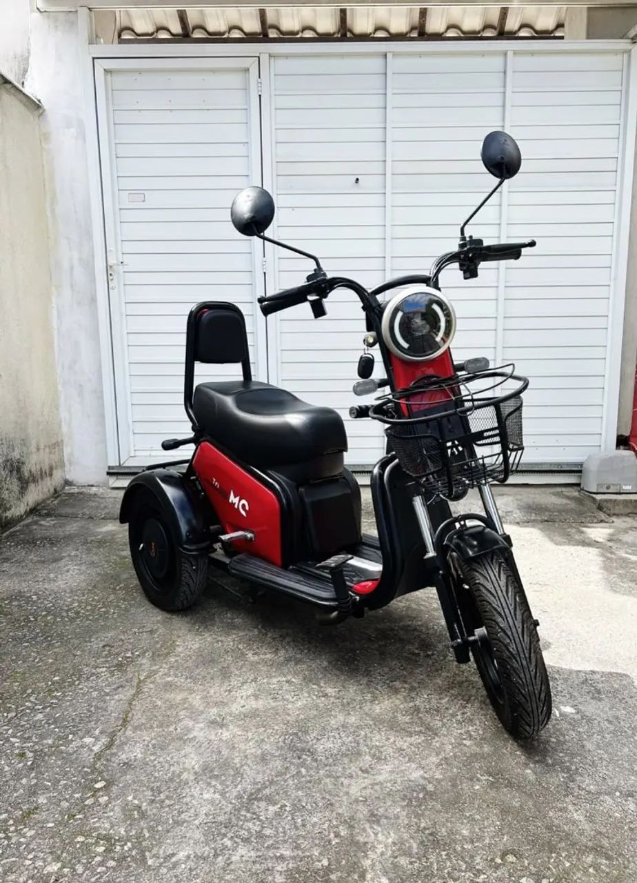 Triciclo eletrico NOVO
