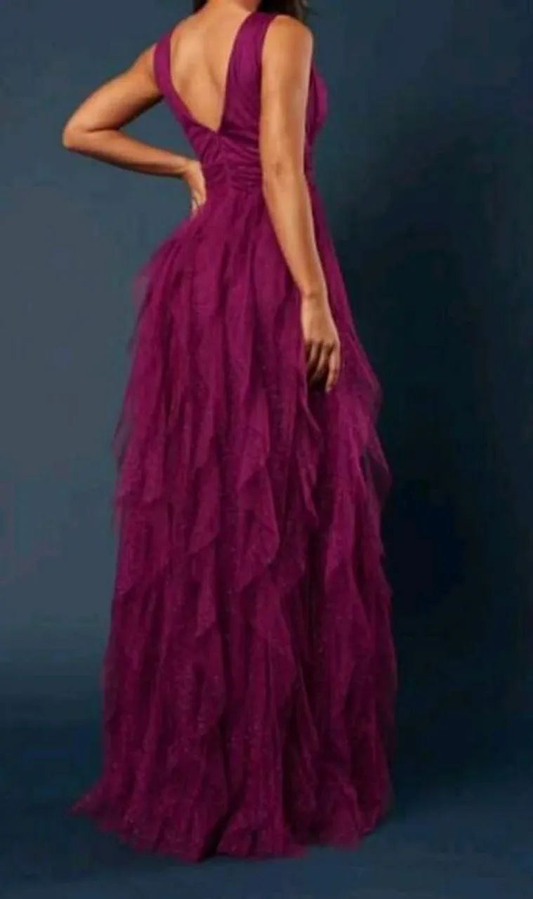 Vestido longo com brilho.  - Foto 3