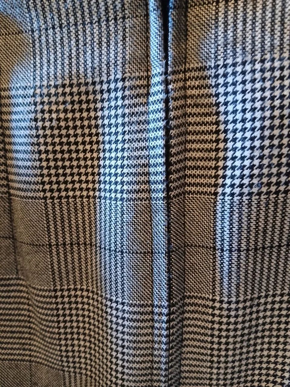 Mini saia de lã inglesa,semi nova,impecável  - Foto 3