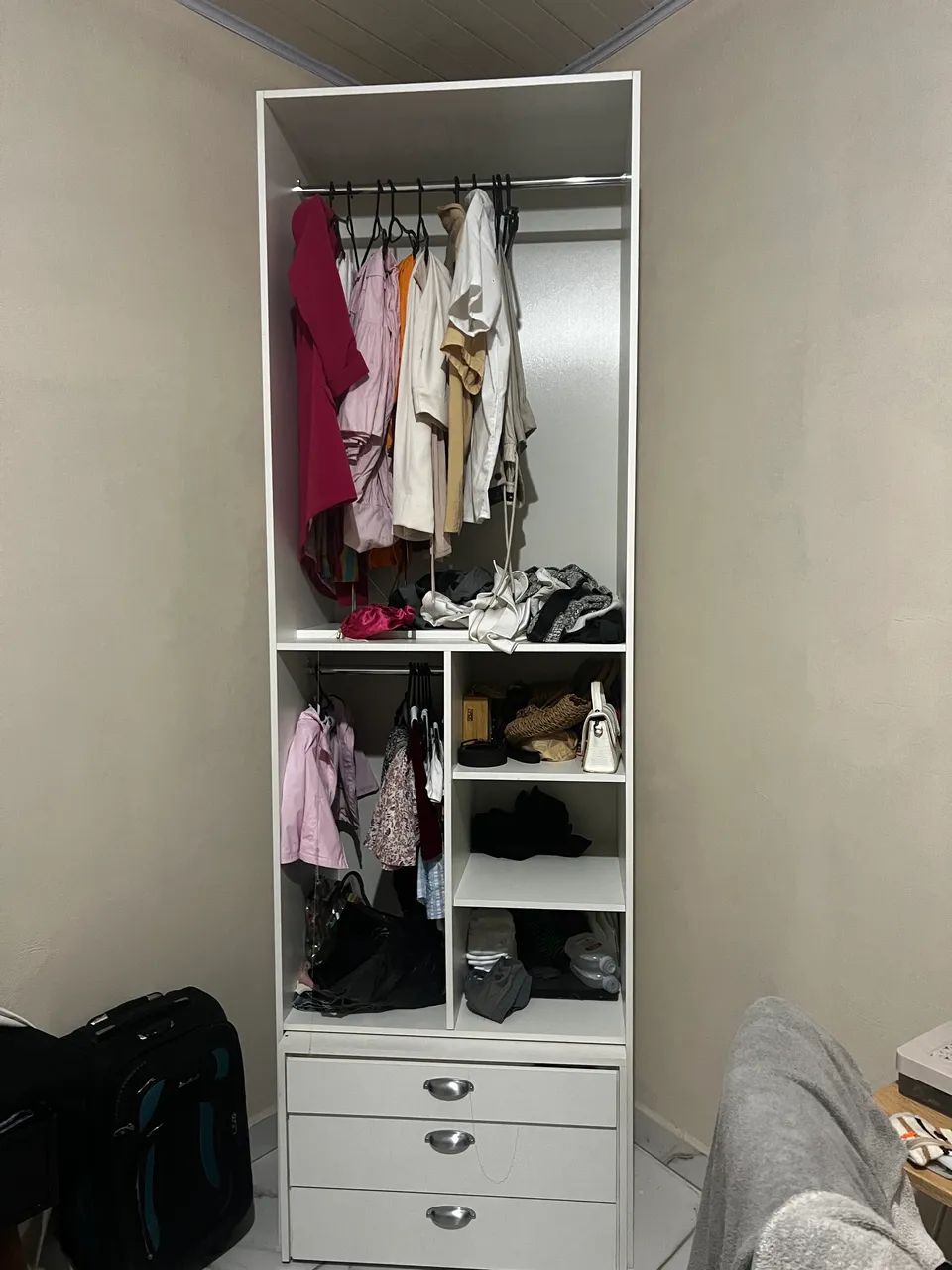 Guarda roupa solteiro 