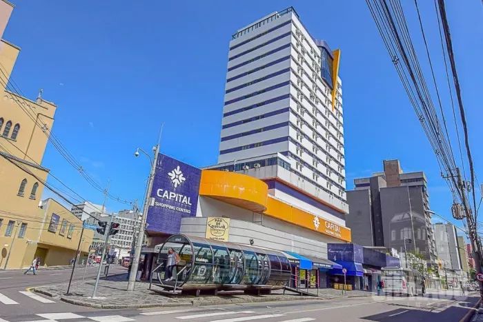 Conjunto Comercial, de 51,84m² no Centro - Ed. Capital Torre