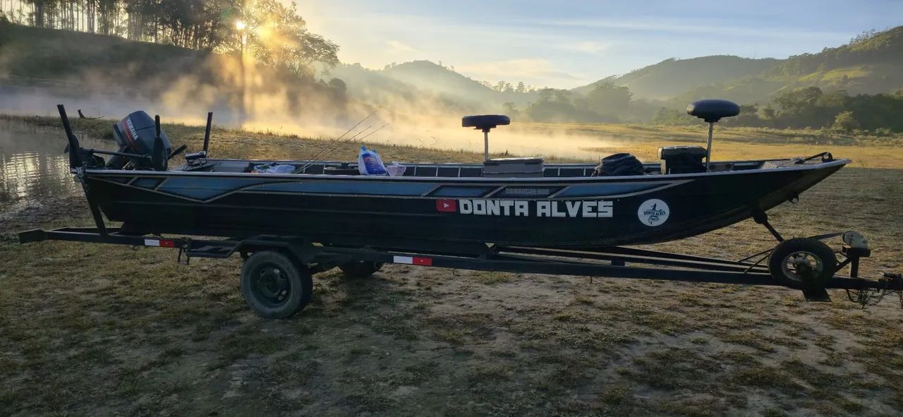 Barco Semichata alumínio Yamaha 30hp