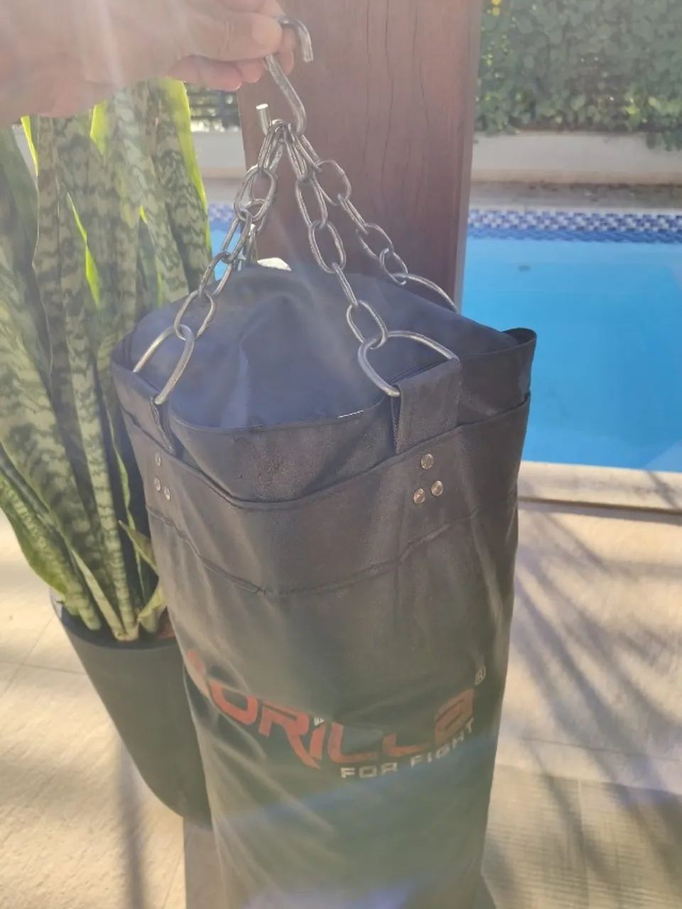 SACO DE PANCADAS GORILLA 120cm + suporte c/ braço extra, mosquetão, parafuso, corrente etc - Foto 2