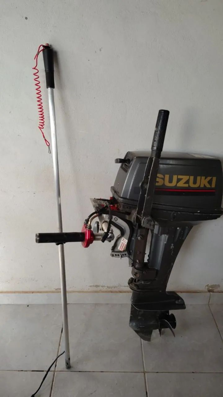 Motor Suzuki 15HP