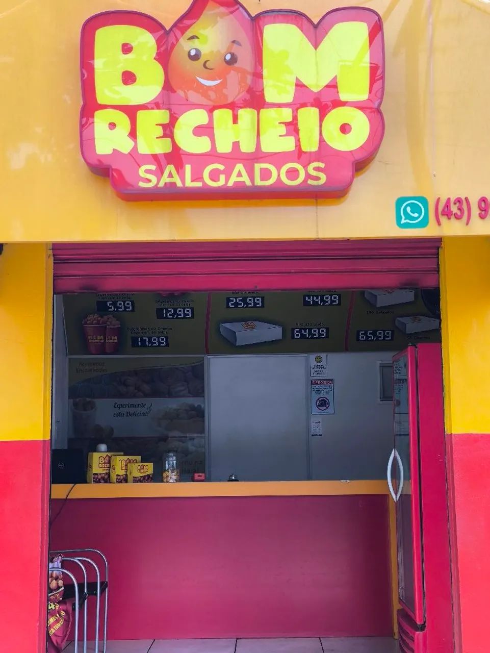 Loja de Salgados em Funcionamento - Clientela Formada - Cambé/PR<br>