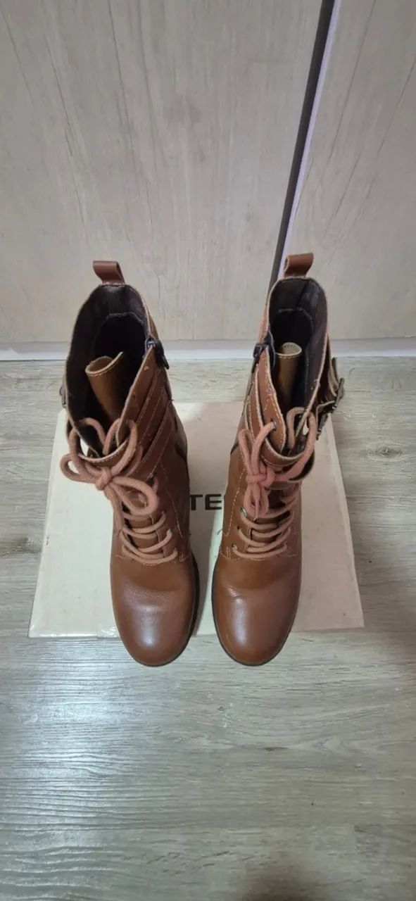 Bota de couro - Foto 4