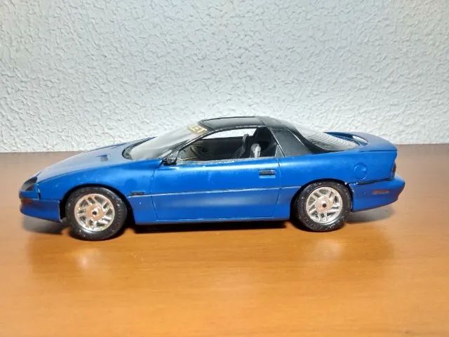 Miniatura Chevy Camaro 94 1/24 - Foto 3