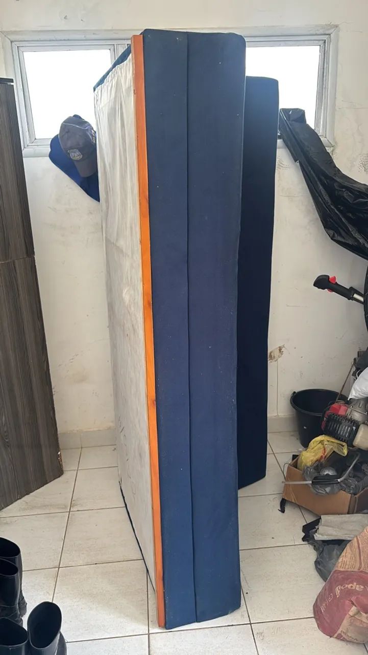 Sofá cama retrátil 